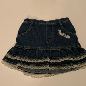 Adorable denim skirt for girls size 4